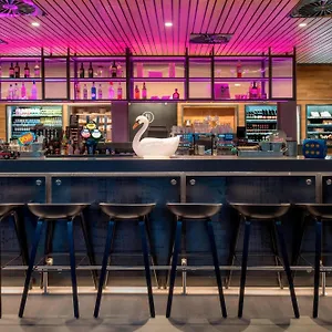 Moxy Stratford Hotell